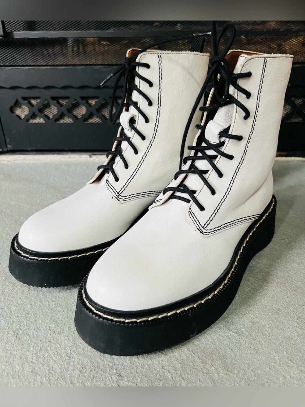 ZARA New White Leather Lace Up Combat Boots Platform Sole Black Trim 36/6US